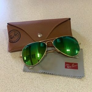 Ray • Ban Sunglasses
